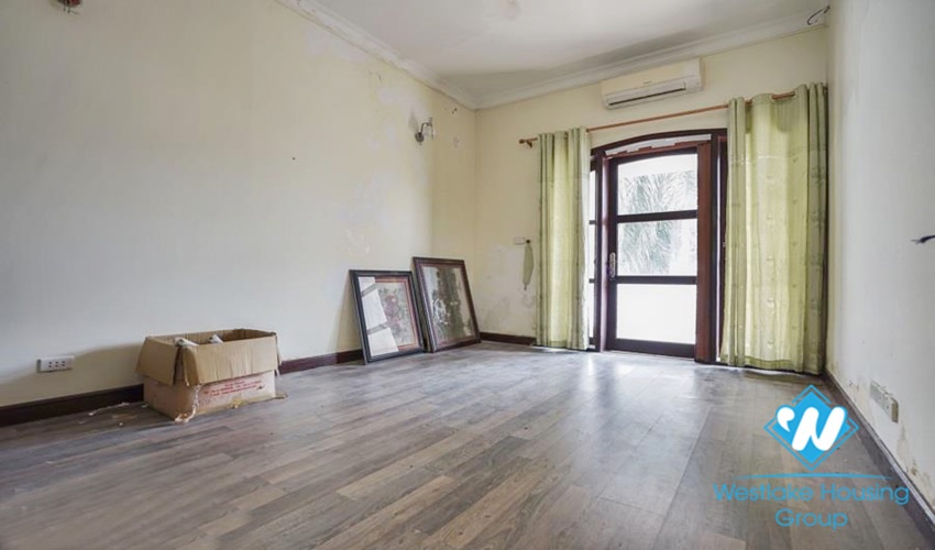 3-storey villa 126m2 4 bedrooms for rent in Ciputra